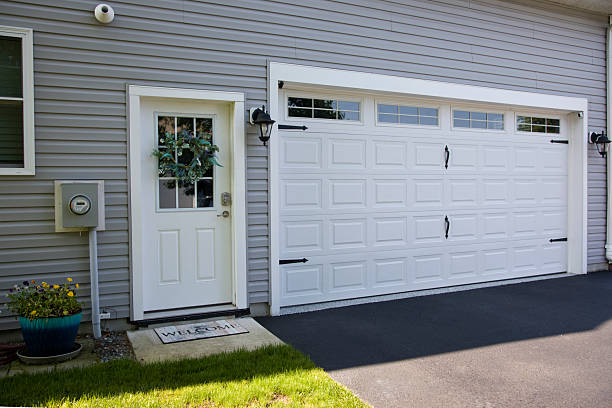 24/7 Emergency Garage Door Panel Replacement experts in Ashton, ID